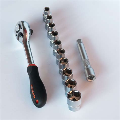 Socket Wrench