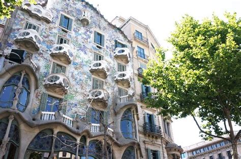 Le Barcelone de Gaudí House styles Mansions Canal