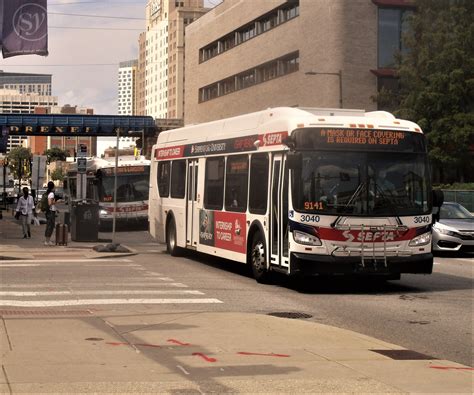 Septa New Flyer Xde40 In 2020 New Flyer Flyer Bus