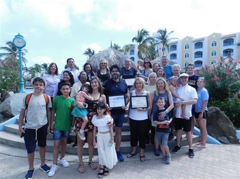 Loyal visitors honored at Costa Linda Beach Resort – Aruba Today