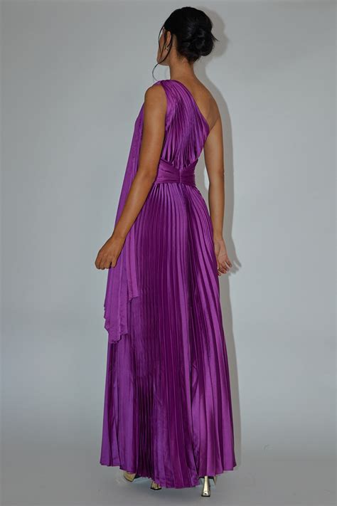 Shop The Laxmi Accordion Pleat Maxi Dress Purple Selfie Leslie