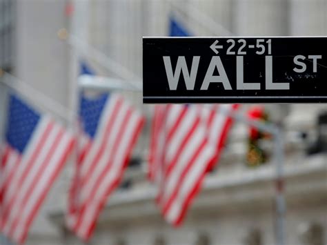 Rebond De Wall Street Apr S La Peur Suscit E Par Omicron Challenges