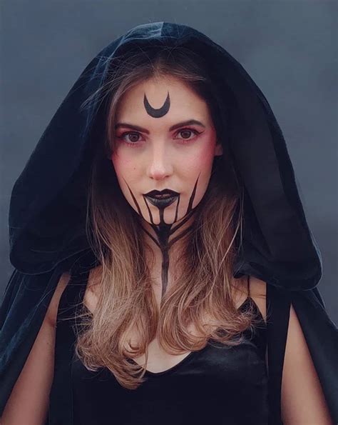 Witch Makeup Ideas For Halloween - The Glossychic | Halloween makeup ...