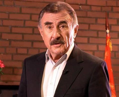 Создать мем "леонид каневский ургант, леонид каневский 1970, следствие ...