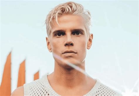 Alessandro Egger Parents Mamma And Padre Wiki Girlfriend