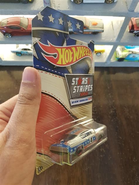 Hot Wheels Stars And Stripes Series 68 HEMI Barracuda Card Art 4 10 Patriotic Muscle Car