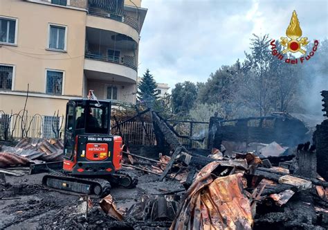 Municipio II Incendio A Villa Massimo Distrutto Chiosco Bar Radio