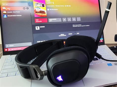 Corsair HS80 RGB WIRELESS Premium Gaming Headset With Dolby