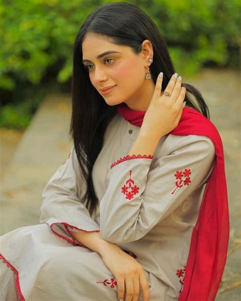 Rimsha Waheed Kiani Girly Photography Muslim Fashion Simple Trendy