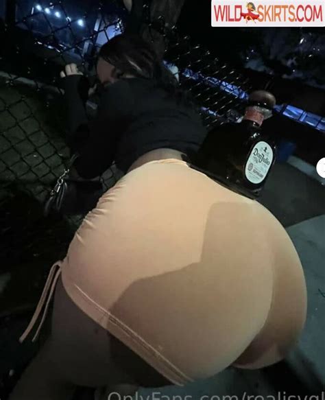 19 Hot Photos By Isyglue Known As Realisyglue