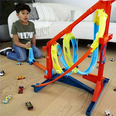 Hot Wheels Track Builder System Corkscrew Twist Kit Track Set Mattel Toys Toywiz