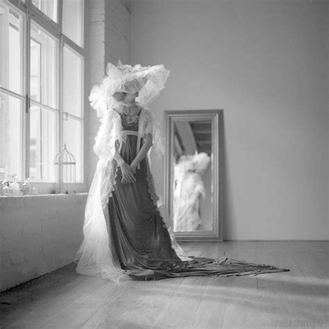 Anka Zhuravleva El Dado Del Arte