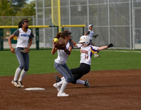 Softball Nail Biting Senior Night Game Against Los Altos Hs Ends In