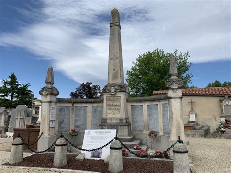 Dr Me Pourquoi Pierrelatte Compte Trois Monuments Aux Morts