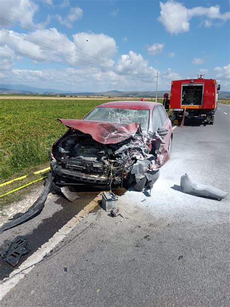 Accident rutier pe DN12 în localitatea Cozmeni între un autoturism