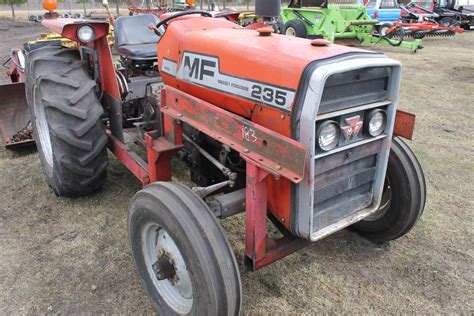 Technical Specifications And Data For Massey Ferguson 235 Tractor