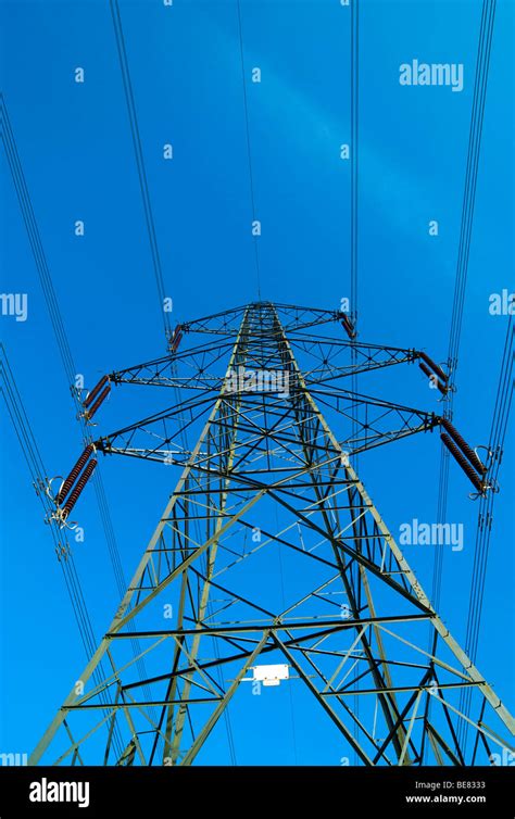 Electricity Pylons In The English Countryside Stock Photo Alamy