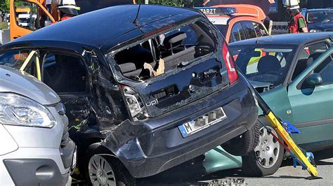 Landkreis M Nchen Ampel Auf Kreuzung Defekt Drei Verletzte