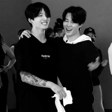 Pin De Em Love Em 2024 Fanfic Jikook Jikook Garotas