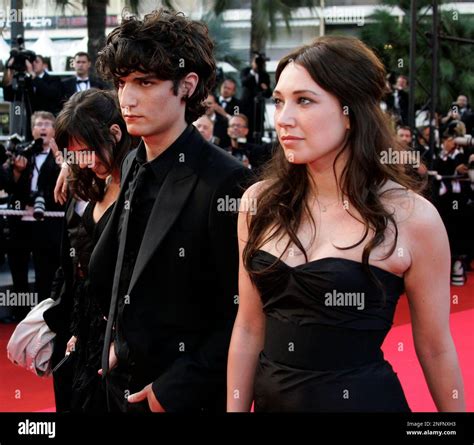 From Left French Actors Clementine Poidatz Louis Garrel And Laura