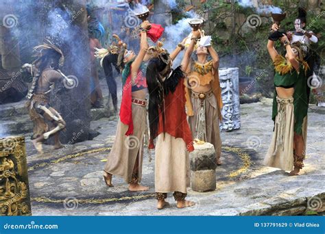 Pre Hispanic Mayan Amerindian People Performance Into The Jungle In The