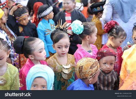 Indonesian Clothing