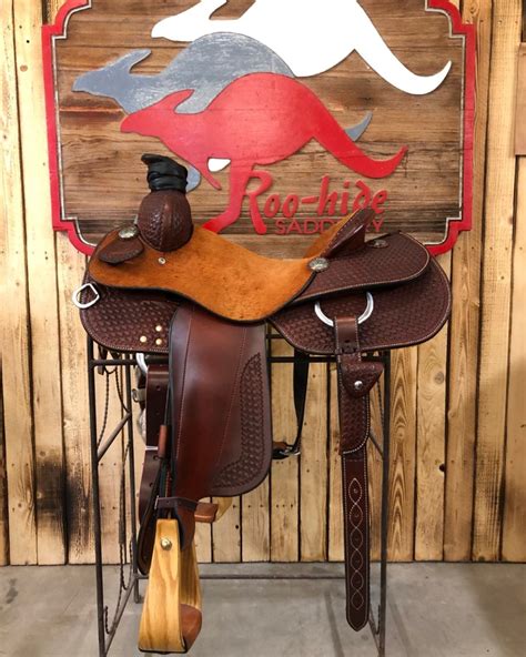 Roping Saddle #04 – Roohide Saddlery