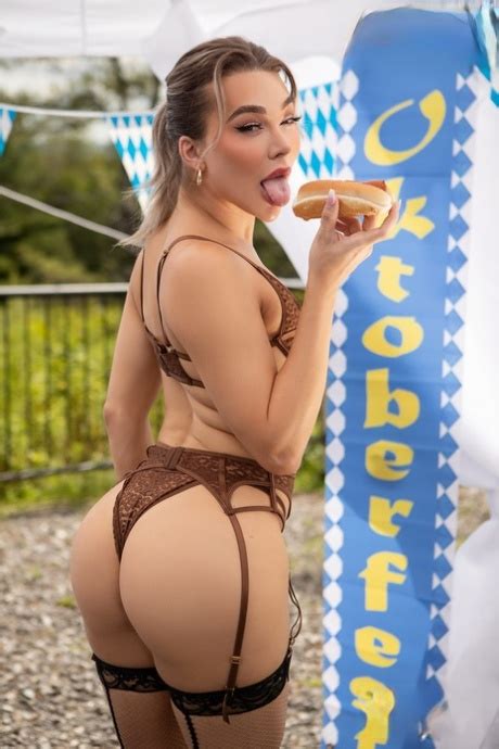 Emma Rose Shemale Porn Pics Pornpics