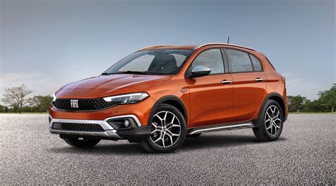 Todos los precios del renovado Fiat Tipo Hatchback y Cross para España