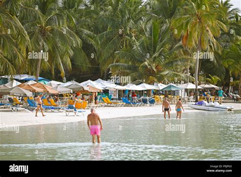 Playa Boca Chica, Palm Beach, Boca Chica, Province of Santo Domingo ...