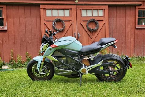 Zero SR/F Electric Motorcycle Review - Adventure Rider