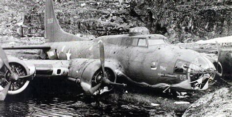 Crash of a Boeing B-17E Flying Fortress in Greenland | Bureau of ...