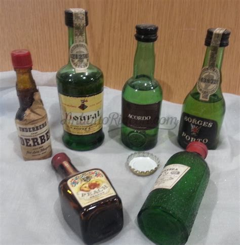 Botellitas De Alcohol De Colección Antiguas Origen Portugal Mini