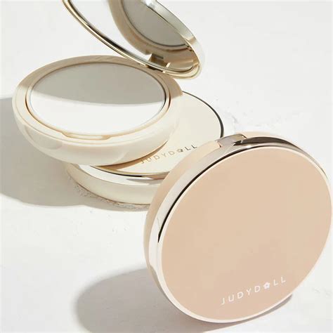 Judydoll Transparent Beige Compact Powder Oil Control Makeup Matte