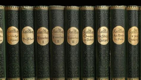 Изтеглят две известни книги от пазара