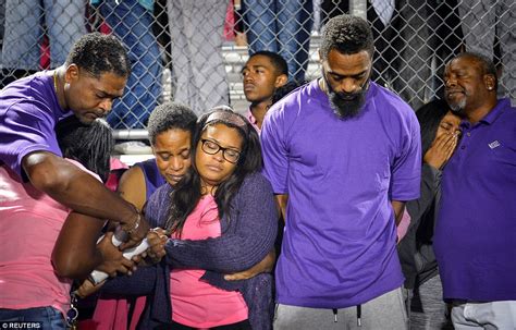Tyson Gay Joined By Thousands Of Mourners At Candlelit Vigil For His Daughter Trinity Daily