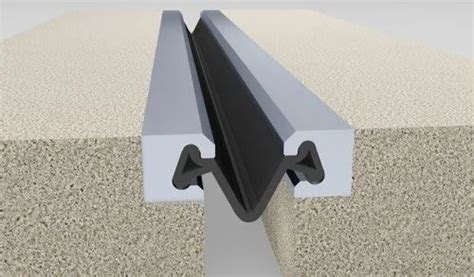 Strip Seal Expansion Joint For Construction Purpose Size Inch At