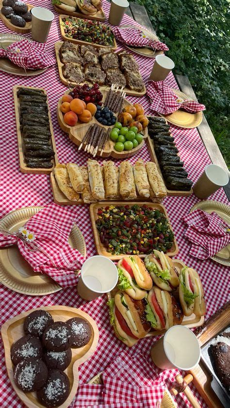 Pin By Mel On Picknick In 2024 Picnic Foods Picnic Date Food Picnic