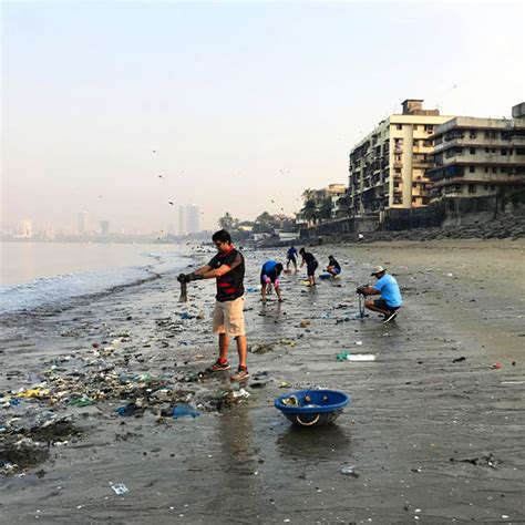 Mahim Beach Clean Up I LBB, Mumbai