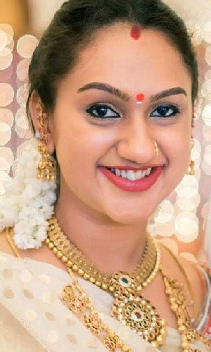 Preetha Vijayakumar (Actress) Age, Height,Net Worth & Bio - CelebrityHow