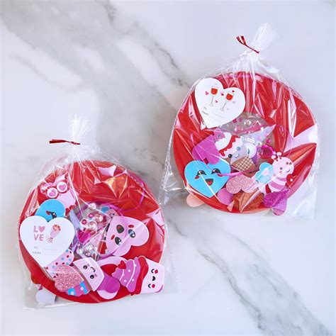 Winlyn Sets Heart Wreath Ornaments Decorations Valentine Craft Kits