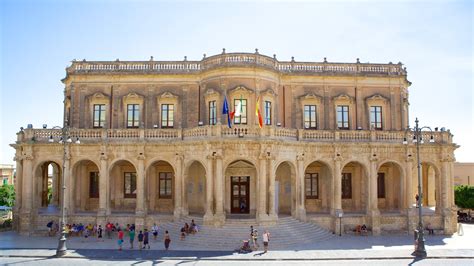 Visitez Centre historique de Noto : le meilleur de Centre historique de ...