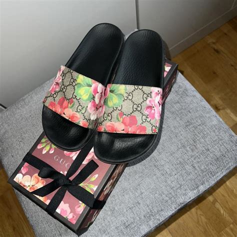 Gucci Gg Blooms Supreme Floral Slide Sandal Uk Depop