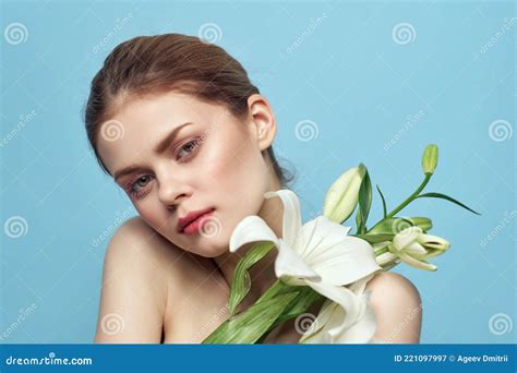 Pretty Woman Naked Shoulders Bouquet Of Glamor Flowers Stock Image