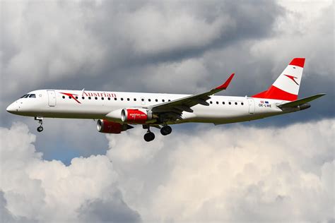 Austrian Airlines Fleet Embraer 195 Details And Pictures