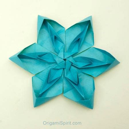 How To Make A Tessellated Origami Flower Leyla Torres Origami Spirit