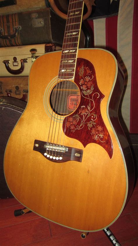 1969 Yamaha FG 300 Red Label Acoustic Dreadnought Natural Guitars