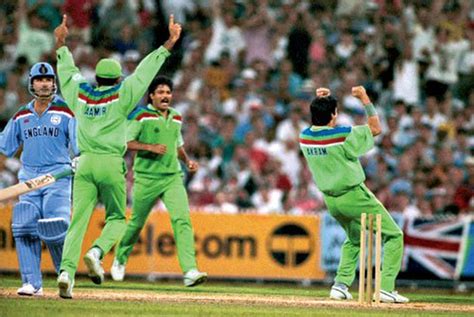 On This Day In 1992 The Greatest Moment In Pakistan S Cricket History