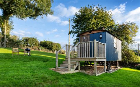 Shepherds Huts At North Buckham Farm Chedington Estate