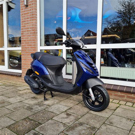 Piaggio Zip SP Special Edition LED Rising Blue VW R20 De Betuwe